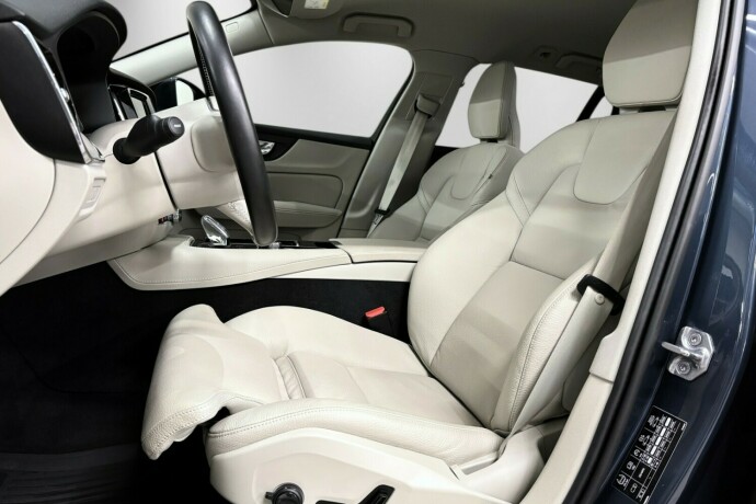 volvo-v60-elektrisitetbensin-2021-big-20