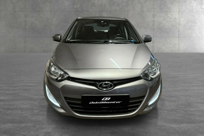 hyundai-i20-bensin-2013-big-8