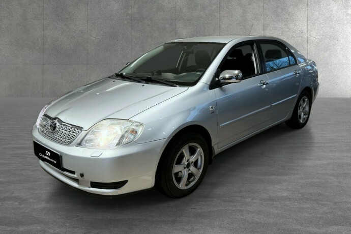 toyota-corolla-bensin-2004-big-1