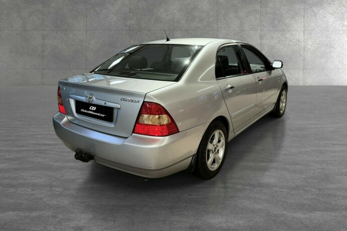 toyota-corolla-bensin-2004-big-5