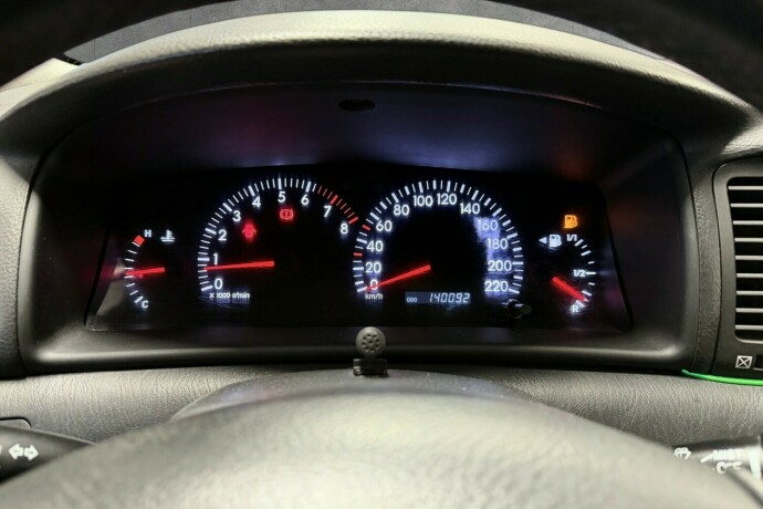 toyota-corolla-bensin-2004-big-20