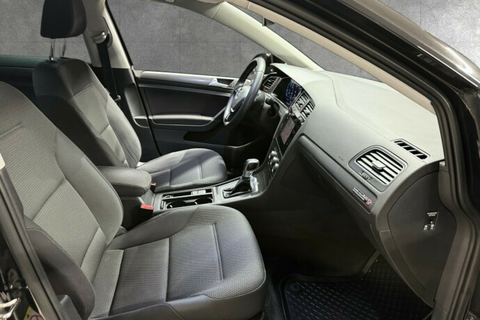 volkswagen-golf-elektrisitet-2019-big-14