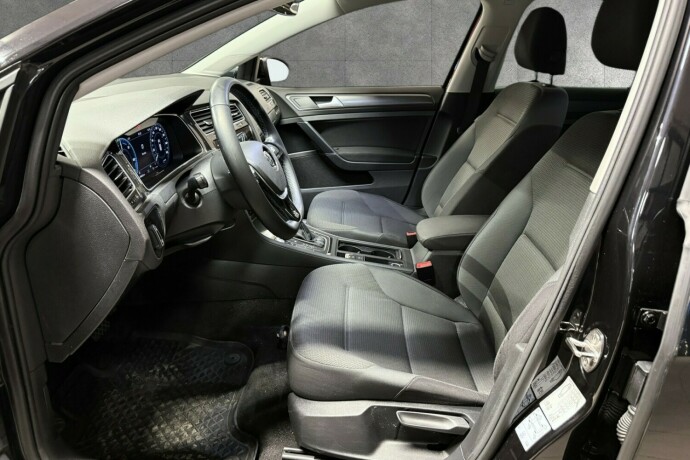 volkswagen-golf-elektrisitet-2019-big-16