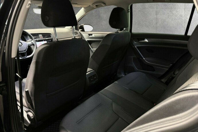 volkswagen-golf-elektrisitet-2019-big-9