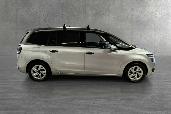 citroen-c4-picasso-diesel-2015-big-8