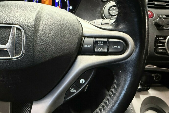 honda-civic-bensin-2007-big-21