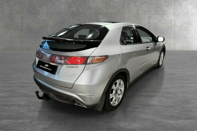 honda-civic-bensin-2007-big-5