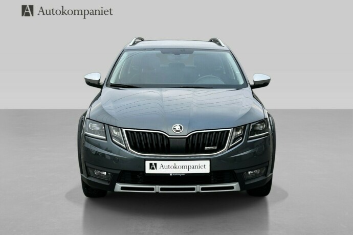 skoda-octavia-scout-diesel-2019-big-1