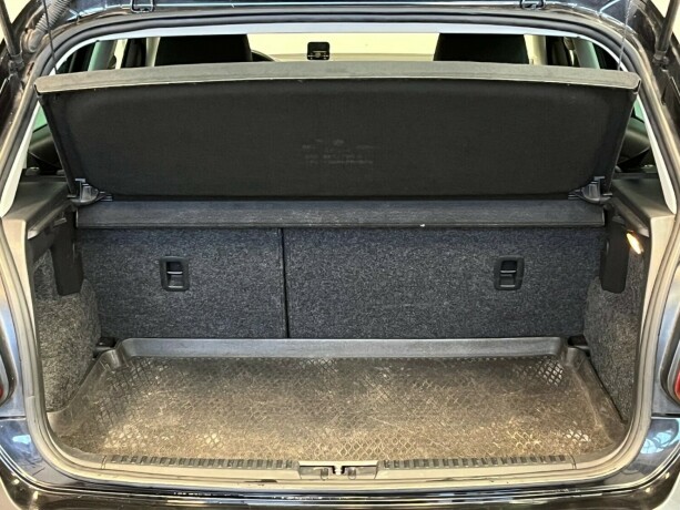 volkswagen-polo-diesel-2011-big-26