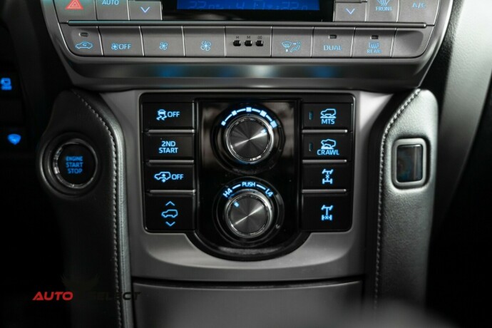 toyota-land-cruiser-diesel-2022-big-37