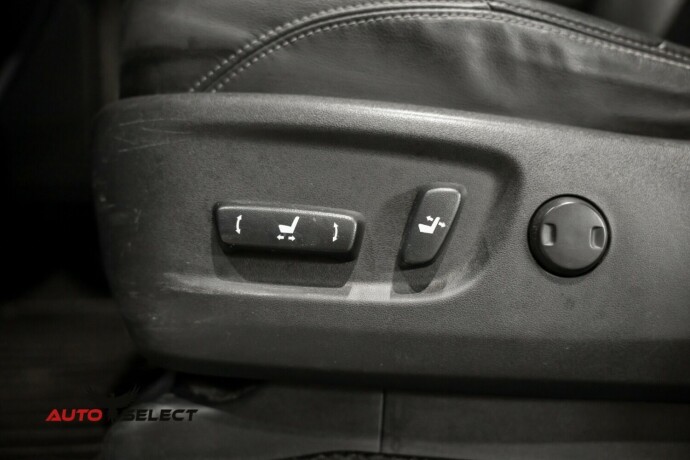 toyota-land-cruiser-diesel-2022-big-26