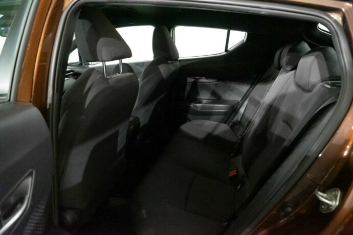 toyota-c-hr-elektrisitetbensin-2018-big-6