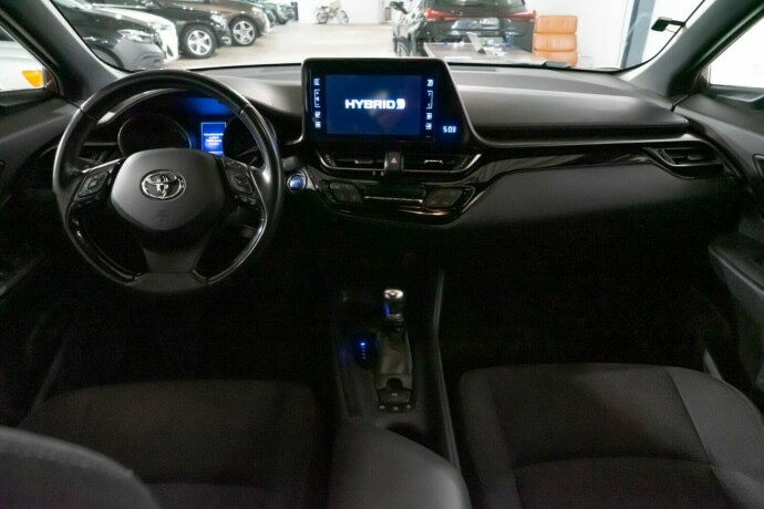 toyota-c-hr-elektrisitetbensin-2018-big-9