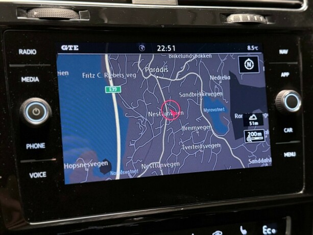 volkswagen-golf-elektrisitetbensin-2018-big-22