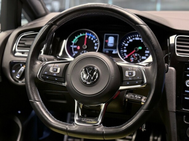 volkswagen-golf-elektrisitetbensin-2018-big-18