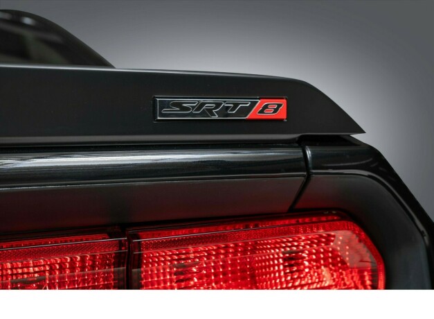 dodge-challenger-bensin-2009-big-11