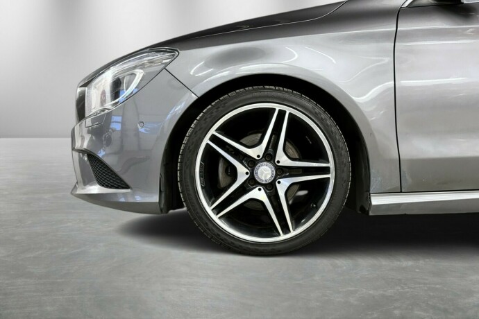 mercedes-benz-cla-bensin-2014-big-3