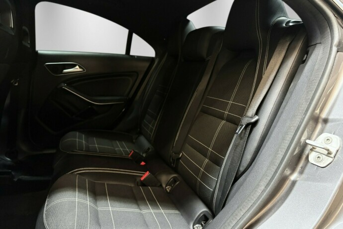 mercedes-benz-cla-bensin-2014-big-14