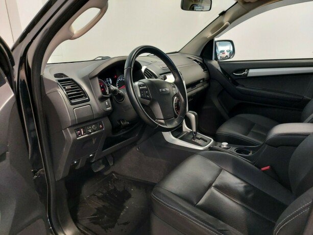 isuzu-d-max-diesel-2019-big-16