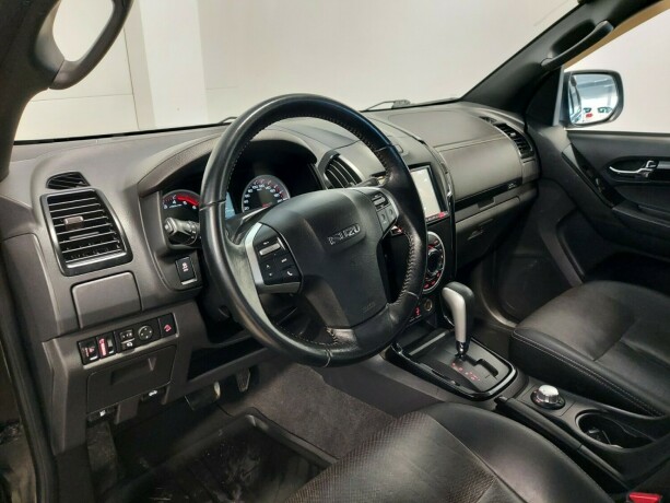 isuzu-d-max-diesel-2018-big-19