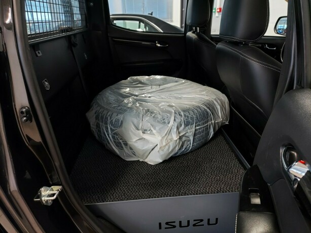 isuzu-d-max-diesel-2018-big-24