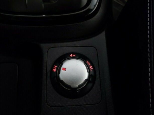 isuzu-d-max-diesel-2018-big-32