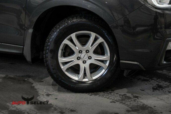 subaru-forester-bensin-2016-big-2