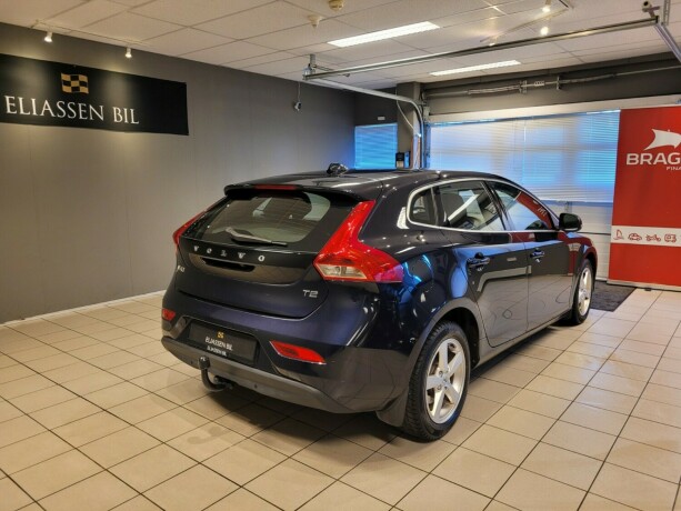volvo-v40-bensin-2016-big-6