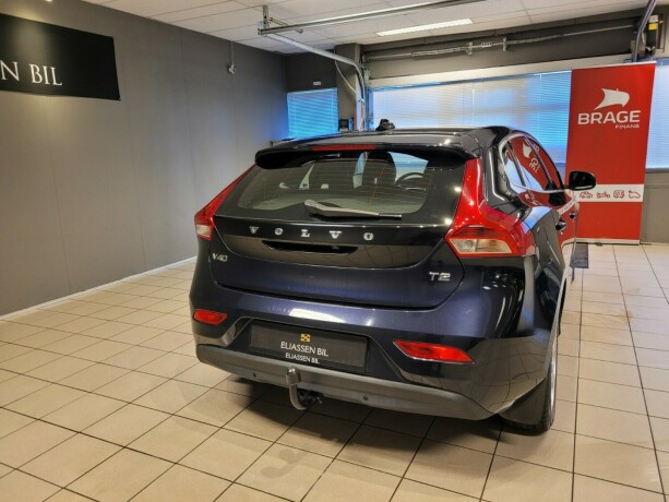 volvo-v40-bensin-2016-big-7