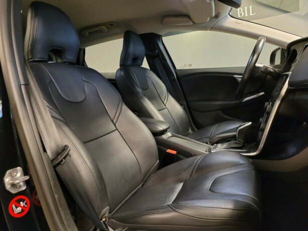 volvo-v40-bensin-2016-big-14