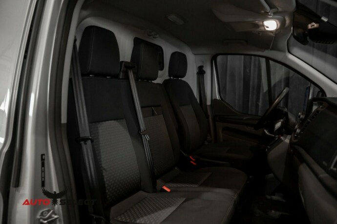 ford-transit-custom-diesel-2023-big-18