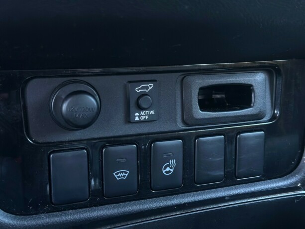 mitsubishi-outlander-elektrisitetbensin-2016-big-19