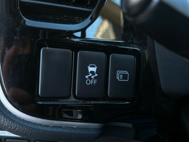 mitsubishi-outlander-elektrisitetbensin-2016-big-29