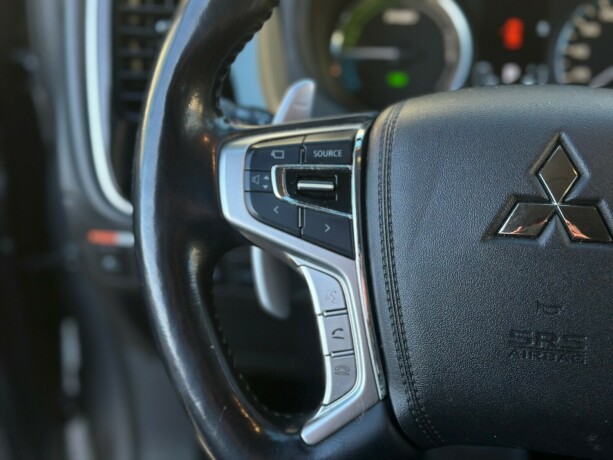 mitsubishi-outlander-elektrisitetbensin-2016-big-26