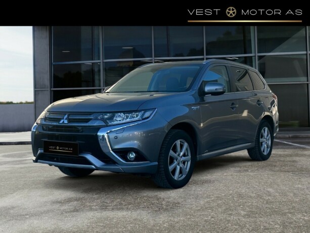 mitsubishi-outlander-elektrisitetbensin-2016-big-2