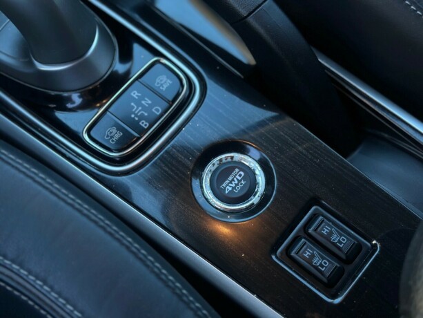 mitsubishi-outlander-elektrisitetbensin-2016-big-17