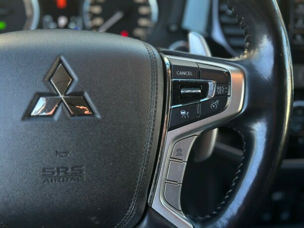 mitsubishi-outlander-elektrisitetbensin-2016-big-27