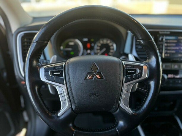 mitsubishi-outlander-elektrisitetbensin-2016-big-25