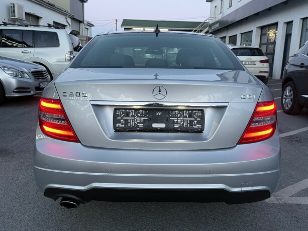 mercedes-benz-c-klasse-diesel-2012-big-5