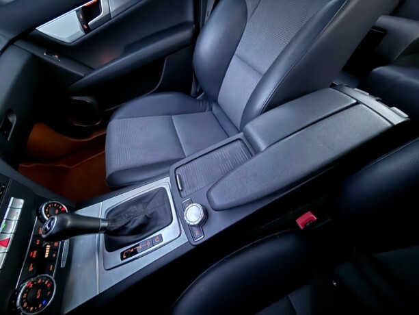 mercedes-benz-c-klasse-diesel-2012-big-18