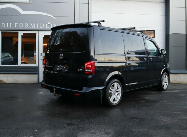 volkswagen-transporter-diesel-2012-big-1