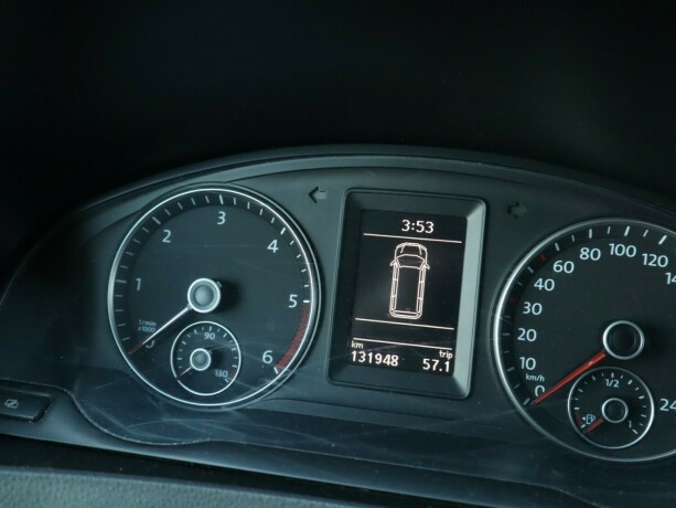 volkswagen-transporter-diesel-2012-big-18