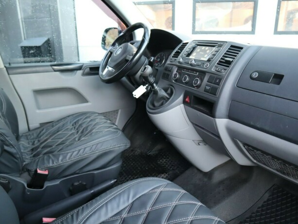 volkswagen-transporter-diesel-2012-big-9