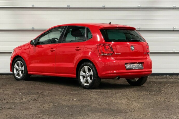 volkswagen-polo-diesel-2010-big-3
