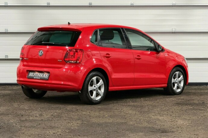 volkswagen-polo-diesel-2010-big-2