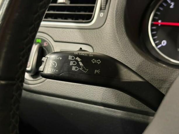 volkswagen-polo-diesel-2010-big-14