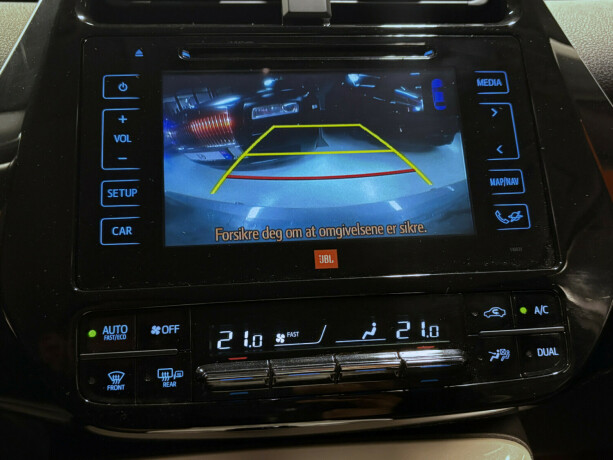 toyota-prius-elektrisitetbensin-2016-big-10