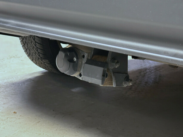 toyota-prius-elektrisitetbensin-2016-big-23