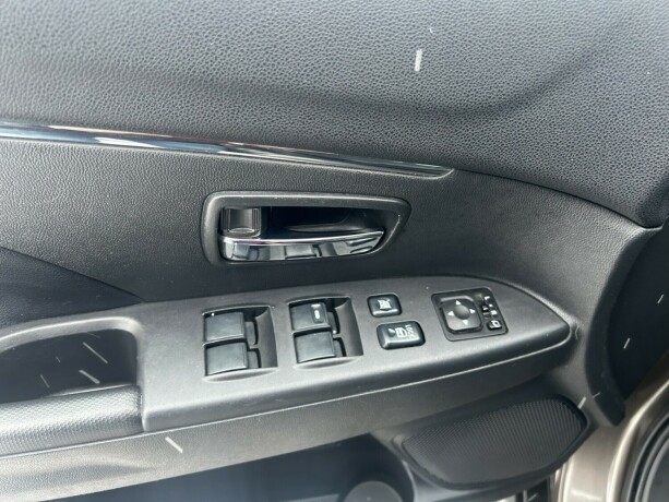 mitsubishi-asx-diesel-2013-big-14