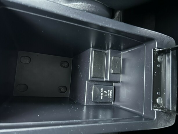 mitsubishi-asx-diesel-2013-big-28